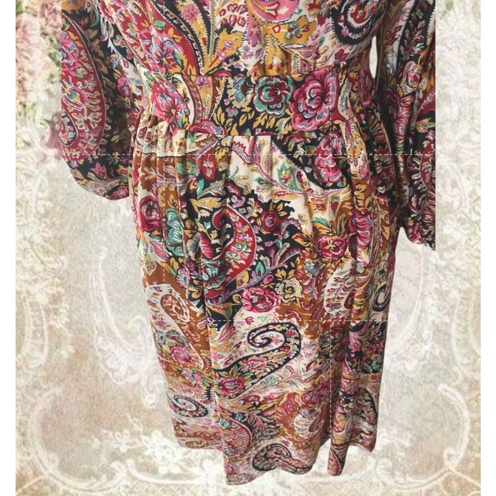 Vintage 1980s Paisley Midi Dress Boho Floral Long Sleeve Back Sash Tie - Picture 8 of 10